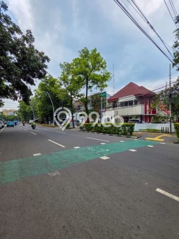 Area Ramai! Kantor Dijual di Kebayoran Baru untuk Bisnis Luas Bangunan 650m2 Area Ramai! Kantor Dijual di Kebayoran Baru untuk Bisnis Luas Bangunan 650m2