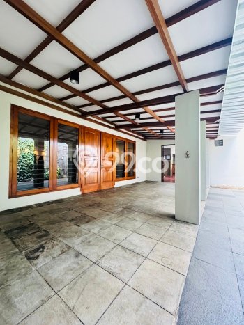 For Sale! Luxury House LT 945m2 Desain Modern di Cipete For Sale! Luxury House LT 945m2 Desain Modern di Cipete