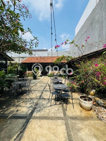 Hunian Mewah Dijual LT 1200m2 di Pesanggrahan, Jakarta Selatan Hunian Mewah Dijual LT 1200m2 di Pesanggrahan, Jakarta Selatan