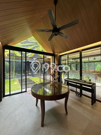 Hot Offer Hunian Mewah Ideal dan Luas di Kebayoran Baru, Jakarta Selatan Hot Offer Hunian Mewah Ideal dan Luas di Kebayoran Baru, Jakarta Selatan