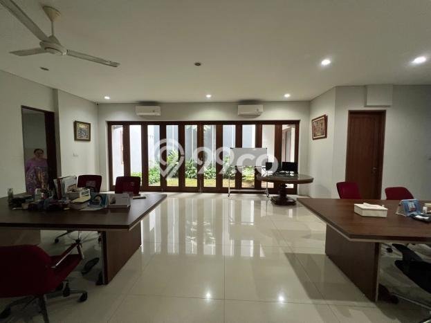 For Sale! Luxury House LT 595m2 Desain Elegan di Tanah Kusir For Sale! Luxury House LT 595m2 Desain Elegan di Tanah Kusir