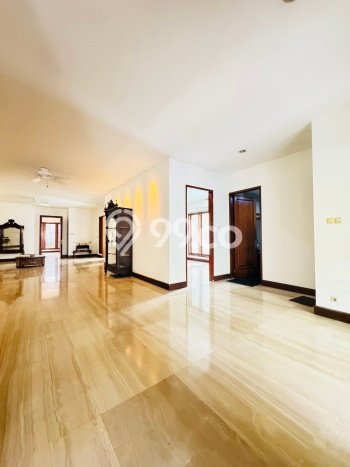 For Sale! Luxury House LT 945m2 Desain Modern di Cipete For Sale! Luxury House LT 945m2 Desain Modern di Cipete