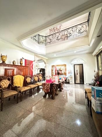 Rumah Elit LB 1080m2 Siap Huni Desain Elegan di Lebak Bulus, Jakarta Selatan Rumah Elit LB 1080m2 Siap Huni Desain Elegan di Lebak Bulus, Jakarta Selatan