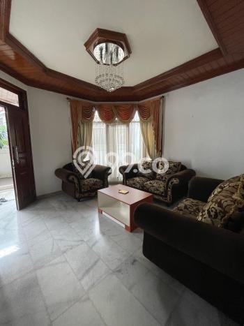 Rumah Elit LB 250m2 Siap Pakai Desain Elegan di Pejaten, Jakarta Selatan Rumah Elit LB 250m2 Siap Pakai Desain Elegan di Pejaten, Jakarta Selatan