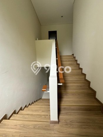 Hunian Elit LB 162m2 Siap Huni Desain Elegan di Lebak Bulus, Jakarta Selatan Hunian Elit LB 162m2 Siap Huni Desain Elegan di Lebak Bulus, Jakarta Selatan
