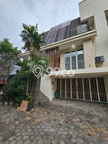 Dijual Rumah Luas Megah Dengan View Eksklusif di Kemang, Jakarta Selatan Dijual Rumah Luas Megah Dengan View Eksklusif di Kemang, Jakarta Selatan