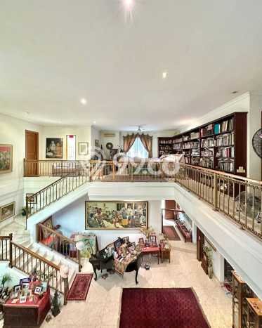 Jual Rumah Luas Elegan Dengan View Cantik di Ampera, Jakarta Selatan Jual Rumah Luas Elegan Dengan View Cantik di Ampera, Jakarta Selatan