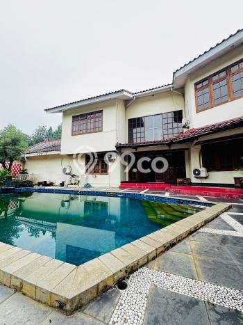 Jual Rumah Mewah Elegan Dengan View Eksklusif di Cinere, Jakarta Selatan Jual Rumah Mewah Elegan Dengan View Eksklusif di Cinere, Jakarta Selatan