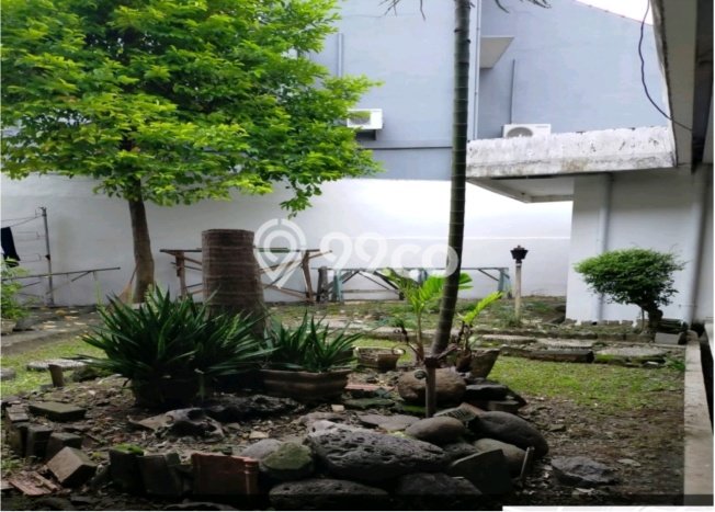Hunian Elit LB 450m2 Siap Huni Desain Elegan di Ketintang, Surabaya Hunian Elit LB 450m2 Siap Huni Desain Elegan di Ketintang, Surabaya