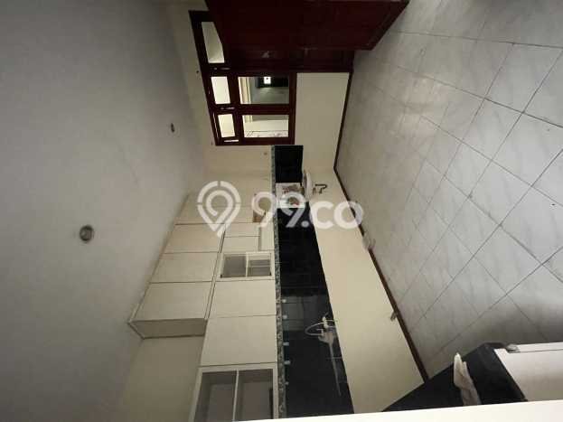 Rumah Mewah LB 308m2 Siap Huni Desain Elegan di Mayjen Sungkono, Surabaya Rumah Mewah LB 308m2 Siap Huni Desain Elegan di Mayjen Sungkono, Surabaya