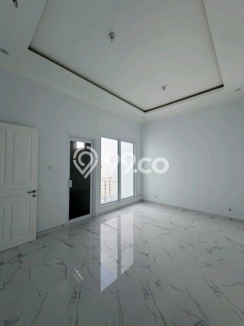 Dijual Hunian Rumah Nyaman 4 KT di Citraland, Surabaya Dijual Hunian Rumah Nyaman 4 KT di Citraland, Surabaya