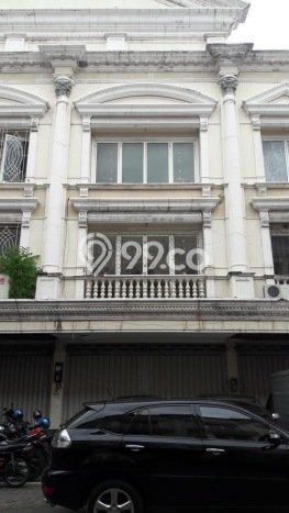 Untuk Dijual! Ruko di Surabaya Kota Surabaya LT 121m2 / LB 240m2 Kawasan Strategis Untuk Dijual! Ruko di Surabaya Kota Surabaya LT 121m2 / LB 240m2 Kawasan Strategis