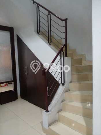 Lokasi strategis! Rumah siap pakai disewakan di Cengkareng LB 170m2 Lokasi strategis! Rumah siap pakai disewakan di Cengkareng LB 170m2