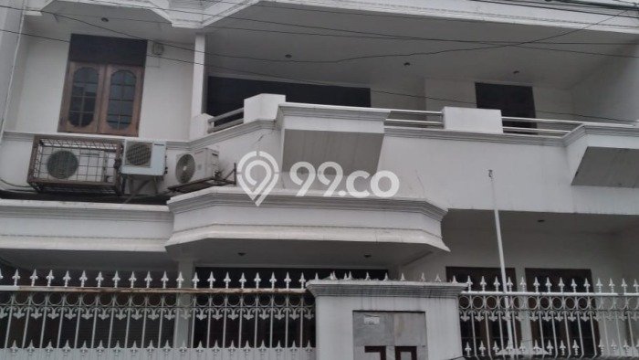 Rumah Premium di Jakarta Barat Strategis Kondisi Baik Rumah Premium di Jakarta Barat Strategis Kondisi Baik