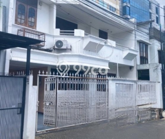 Rumah Premium di Jakarta Barat Strategis Kondisi Baik Rumah Premium di Jakarta Barat Strategis Kondisi Baik