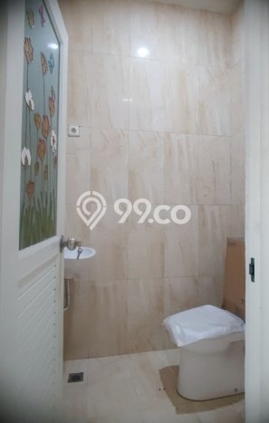 Jual Rumah Luas Megah Dengan View Cantik di Tomang, Jakarta Barat Jual Rumah Luas Megah Dengan View Cantik di Tomang, Jakarta Barat