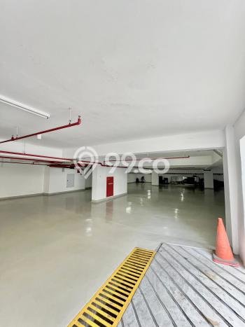 Unit Kantor Dijual di Surabaya LT 1003m2 & LB 2426m2 Unit Kantor Dijual di Surabaya LT 1003m2 & LB 2426m2