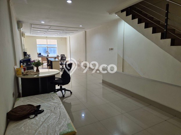Ruko Dijual di Jakarta Pusat LT 76m2 & LB 310m2 Lokasi Terbaik! Ruko Dijual di Jakarta Pusat LT 76m2 & LB 310m2 Lokasi Terbaik!