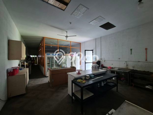 Area Strategis! Disewakan Ruko Lokasi Karawang Timur, Karawang Cocok untuk Bisnis Area Strategis! Disewakan Ruko Lokasi Karawang Timur, Karawang Cocok untuk Bisnis