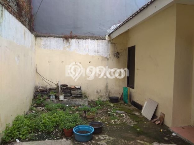 Rumah Luas Asri 2 KT Siap Pakai di Waru Surabaya Rumah Luas Asri 2 KT Siap Pakai di Waru Surabaya