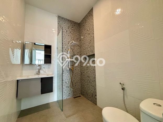 Hunian Mewah LB 330m2 Siap Huni Desain Elegan di BSD Kencana Loka, Tangerang Hunian Mewah LB 330m2 Siap Huni Desain Elegan di BSD Kencana Loka, Tangerang