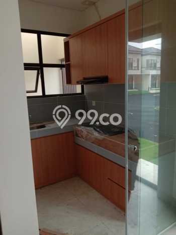 For Sale Rumah 4 Kamar Lokasi Ideal Bagus dan Strategis di Tangerang For Sale Rumah 4 Kamar Lokasi Ideal Bagus dan Strategis di Tangerang