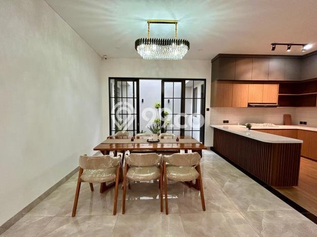 Dijual Rumah Premium dengan Fasilitas Sekitar Lengkap di BSD, Tangerang Selatan Dijual Rumah Premium dengan Fasilitas Sekitar Lengkap di BSD, Tangerang Selatan