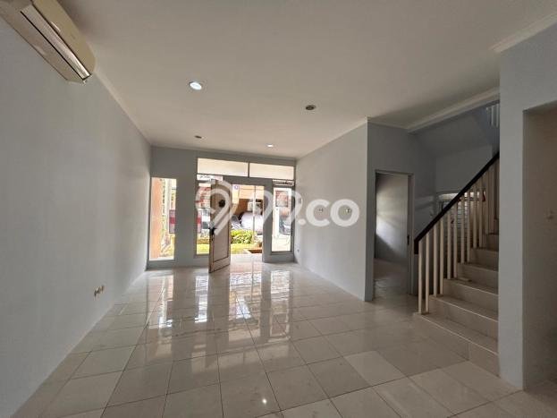 Rumah Modern Minimalis 3 Kamar Bisa Langsung Pindah di Serpong Rumah Modern Minimalis 3 Kamar Bisa Langsung Pindah di Serpong