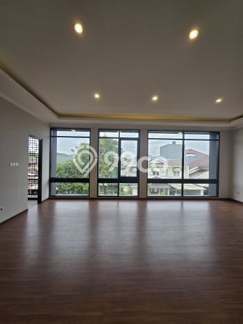 Ready to Use! Premium House LT 267m2 Desain Elegan di Sektor 9-Bintaro Ready to Use! Premium House LT 267m2 Desain Elegan di Sektor 9-Bintaro