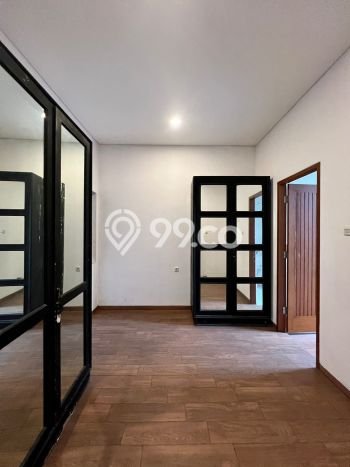 Jual Rumah Luas Megah Dengan View Cantik di Lebak Bulus, Jakarta Selatan Jual Rumah Luas Megah Dengan View Cantik di Lebak Bulus, Jakarta Selatan