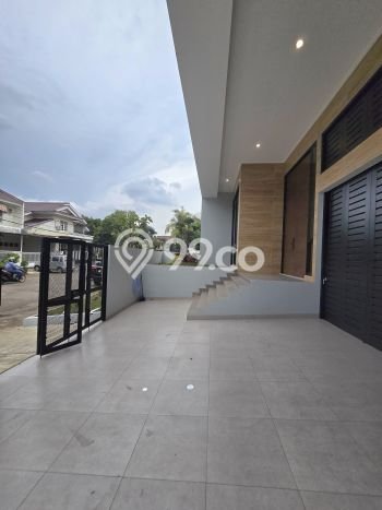 Ready to Use! Premium House LT 267m2 Desain Elegan di Sektor 9-Bintaro Ready to Use! Premium House LT 267m2 Desain Elegan di Sektor 9-Bintaro