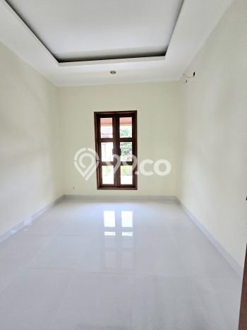 For Sale Rumah 3 Kamar Lokasi Strategis Nyaman dan Strategis di Ciputat For Sale Rumah 3 Kamar Lokasi Strategis Nyaman dan Strategis di Ciputat