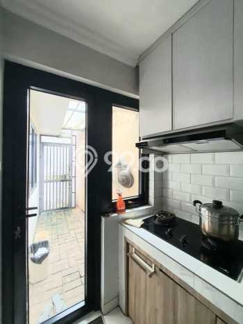 Rumah Minimalis 3 KT di Bintaro Tangerang Selatan Semi Furnished Rumah Minimalis 3 KT di Bintaro Tangerang Selatan Semi Furnished