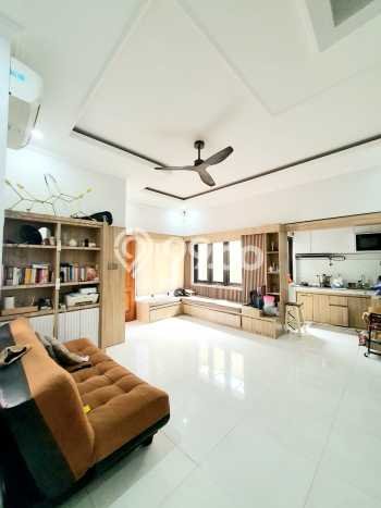 Rumah Minimalis 3 KT di Bintaro Tangerang Selatan Semi Furnished Rumah Minimalis 3 KT di Bintaro Tangerang Selatan Semi Furnished
