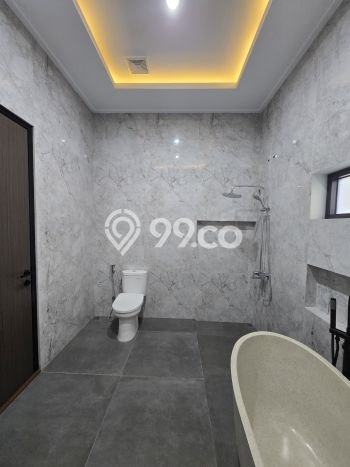 Ready to Use! Premium House LT 267m2 Desain Elegan di Sektor 9-Bintaro Ready to Use! Premium House LT 267m2 Desain Elegan di Sektor 9-Bintaro