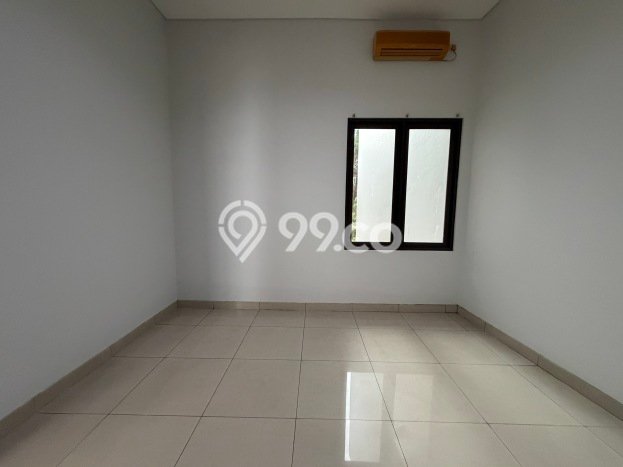Rumah Mewah LB 385m2 Siap Pakai Desain Elegan di Kota Wisata, Bogor Rumah Mewah LB 385m2 Siap Pakai Desain Elegan di Kota Wisata, Bogor
