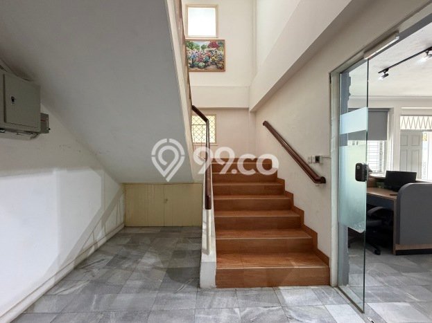 Kantor Dijual Lokasi Stratagis di Kebayoran Baru Jakarta Selatan Cocok untuk Investasi Kantor Dijual Lokasi Stratagis di Kebayoran Baru Jakarta Selatan Cocok untuk Investasi