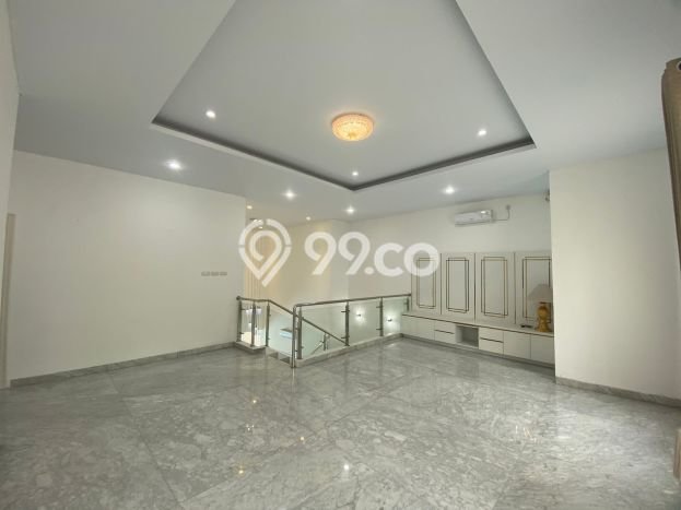 Rumah Luxury Modern Tanpa Renovasi di Kota Wisata Bogor Rumah Luxury Modern Tanpa Renovasi di Kota Wisata Bogor