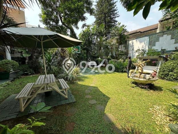 Dijual Rumah Premium dengan Fasilitas Sekitar Komplit di Tebet, Jakarta Selatan Dijual Rumah Premium dengan Fasilitas Sekitar Komplit di Tebet, Jakarta Selatan
