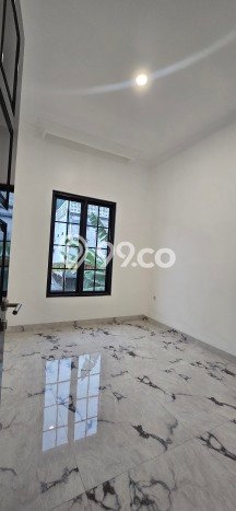 Rumah Modern Cantik 5 KT Siap Huni di Jagakarsa Rumah Modern Cantik 5 KT Siap Huni di Jagakarsa