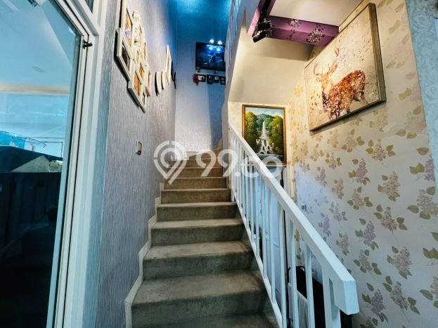 Hunian Elit LB 240m2 Siap Huni Desain Elegan di Citra Grand, Jakarta Timur Hunian Elit LB 240m2 Siap Huni Desain Elegan di Citra Grand, Jakarta Timur