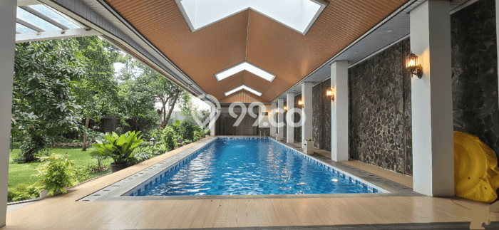 Rumah Mewah LB 400m2 Siap Pakai Desain Elegan di Cibubur, Jakarta Timur Rumah Mewah LB 400m2 Siap Pakai Desain Elegan di Cibubur, Jakarta Timur