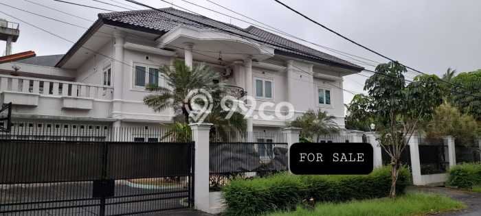Dijual Rumah Luas Megah Dengan View Eksklusif di Meruya, Jakarta Barat Dijual Rumah Luas Megah Dengan View Eksklusif di Meruya, Jakarta Barat