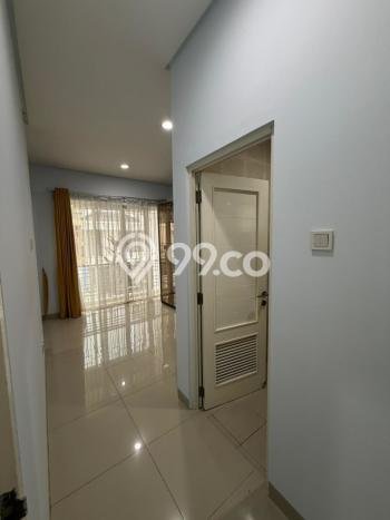 Disewakan! Rumah 3 Kamar Tidur &
3 Kamar Mandi di Puri Mansion, Jakarta Barat Disewakan! Rumah 3 Kamar Tidur &
3 Kamar Mandi di Puri Mansion, Jakarta Barat