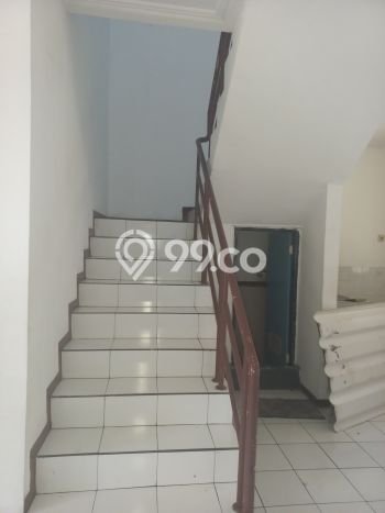 Disewakan! Rumah 3 Kamar Tidur &
2 Kamar Mandi di Duri Kosambi, Jakarta Barat Disewakan! Rumah 3 Kamar Tidur &
2 Kamar Mandi di Duri Kosambi, Jakarta Barat