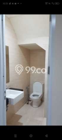 Jual Rumah Eksklusif 4 KT di Green Lake City, Jakarta Barat Jual Rumah Eksklusif 4 KT di Green Lake City, Jakarta Barat