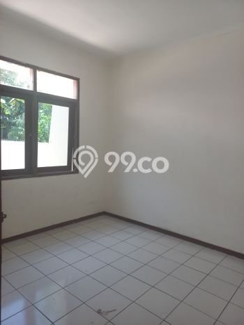 Disewakan! Rumah 3 Kamar Tidur &
2 Kamar Mandi di Duri Kosambi, Jakarta Barat Disewakan! Rumah 3 Kamar Tidur &
2 Kamar Mandi di Duri Kosambi, Jakarta Barat