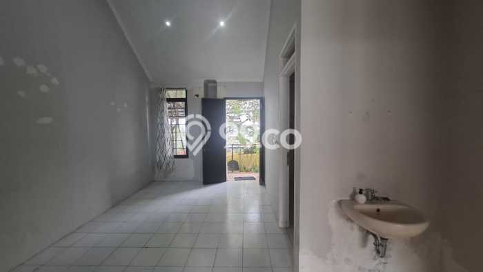 For Sale Hunian Rumah Terawat 2 Kamar di Sentul City, Bogor For Sale Hunian Rumah Terawat 2 Kamar di Sentul City, Bogor