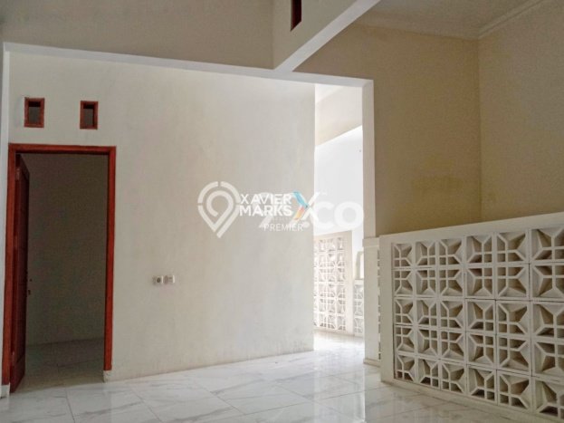 Lokasi strategis! Rumah siap huni disewakan di Blimbing LB 200m2 Lokasi strategis! Rumah siap huni disewakan di Blimbing LB 200m2