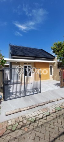 Rumah Minimalis Dijual di Singosari 2 Kamar dengan LT 77m2 Rumah Minimalis Dijual di Singosari 2 Kamar dengan LT 77m2